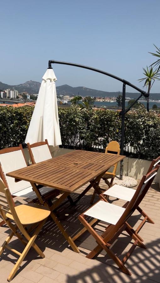 Sunny Rooftop Loft With Gorgeous Views Of Olbia Eksteriør billede